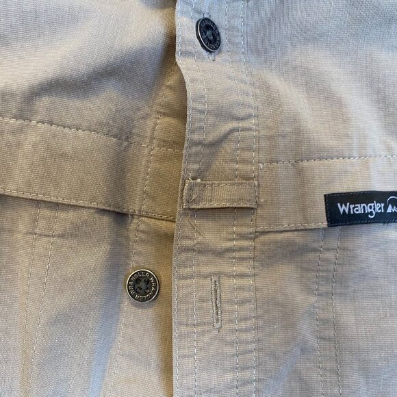 Wrangler Mens Long Sleeve Shirt XL Khaki Gorpcore Caped Vented Hunting Fishing - Picture 6 of 11